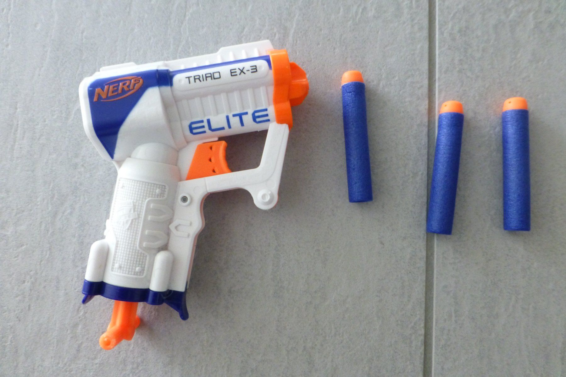 Giocattoli: Nerf Elite Triad EX-3, Top Zustand, mit Mun – Usato da Grenchen venduto da Bobatsch