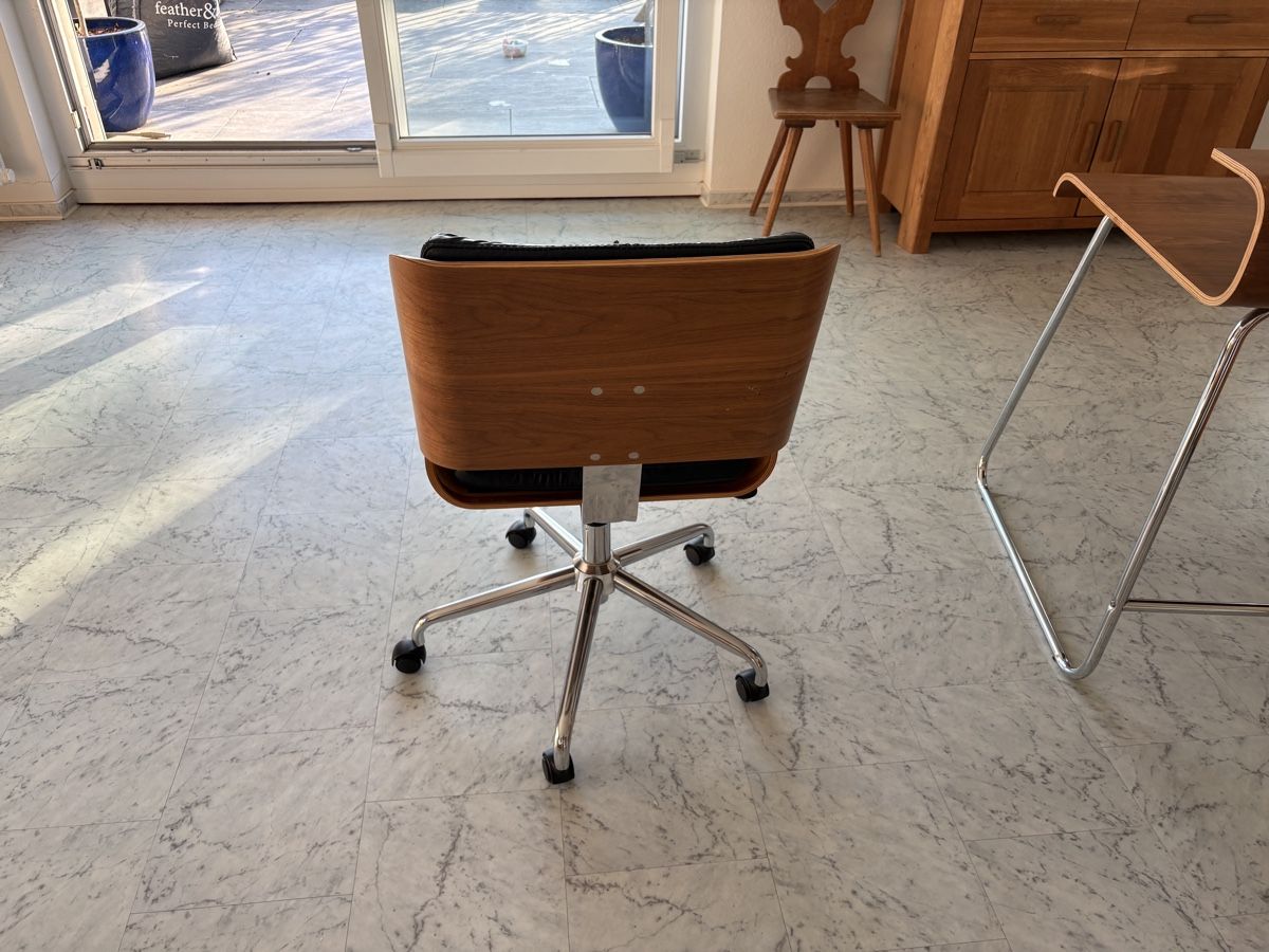 Sedie: Wunderschöner Bürostuhl im Mid-Century-Stil. – Usato da Küsnacht ZH venduto da StuartJohnston 2