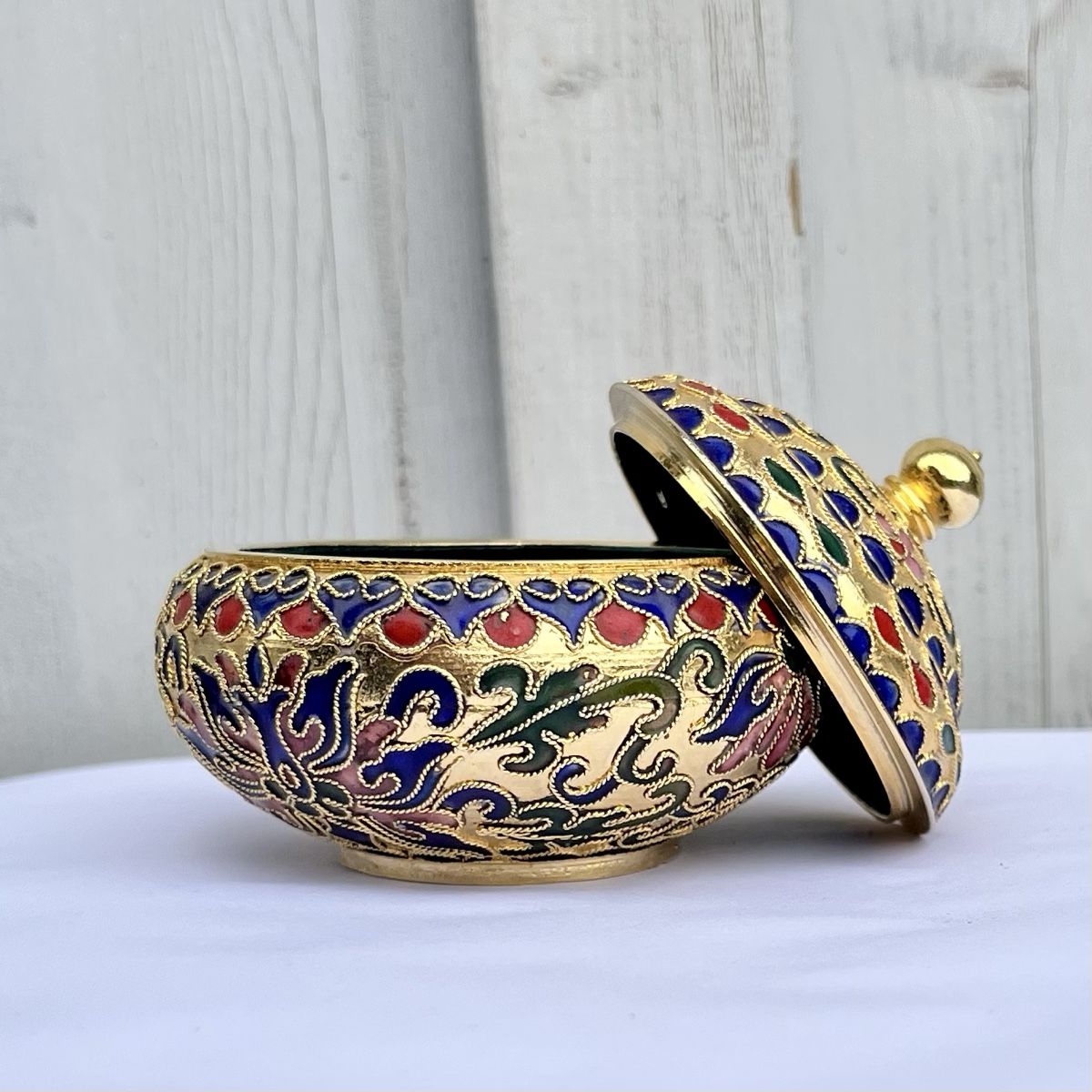 Portagioie: Dose mit Deckel, Gold farbig, Cloisonné-Emaille – Usato da Winterthur venduto da avelotte 3