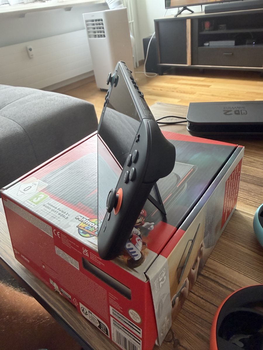 Nintendo Konsolen: Nintendo SWITCH 2  mit Zubehör – Neu (gemäss Beschreibung) aus Laufen von lid_lbx5 2