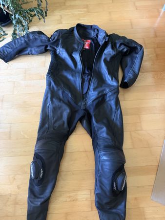 Lederkombi RST S-1 schwarz Grösse 52 fast nie Gebraucht