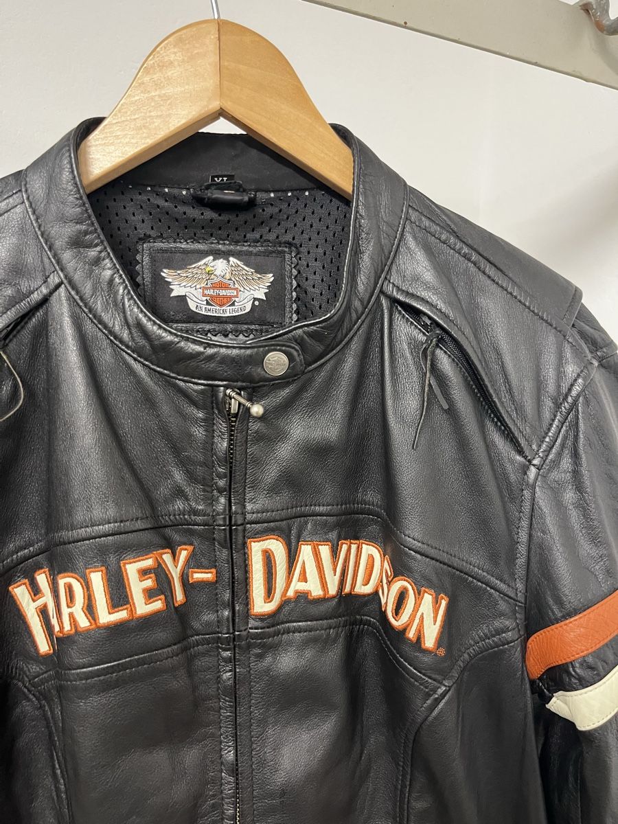 Harley-Davidson Giacche: Harley Davidson Damen Lederjacke – Usato da Bern venduto da Romingerre 3