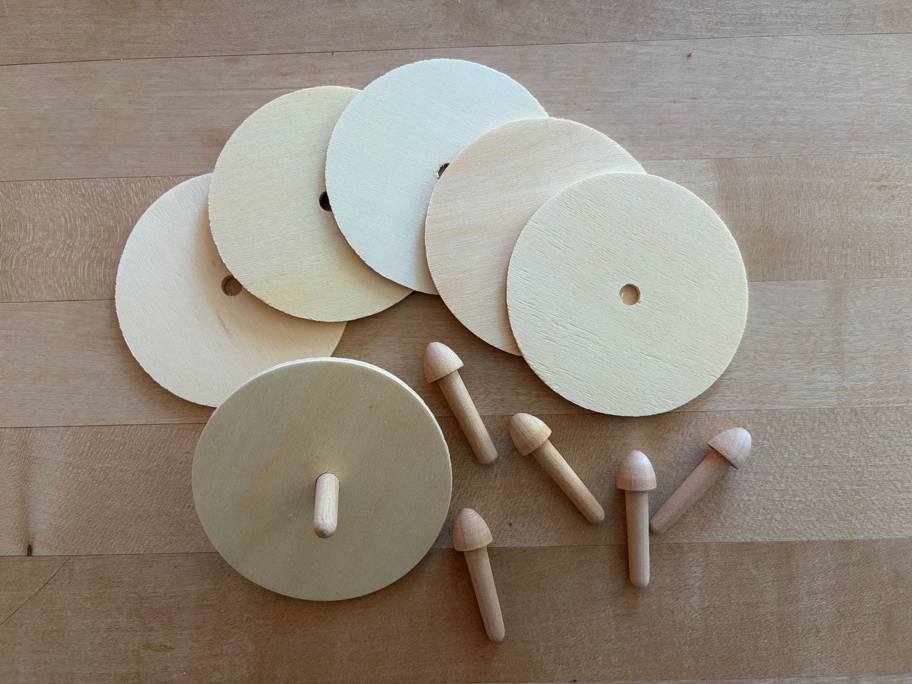 Kit bricolage: Holzkreisel, Rohlinge zum Bemalen – Nuovo e nell'imballaggio originale da Bachenbülach venduto da bri_8sws