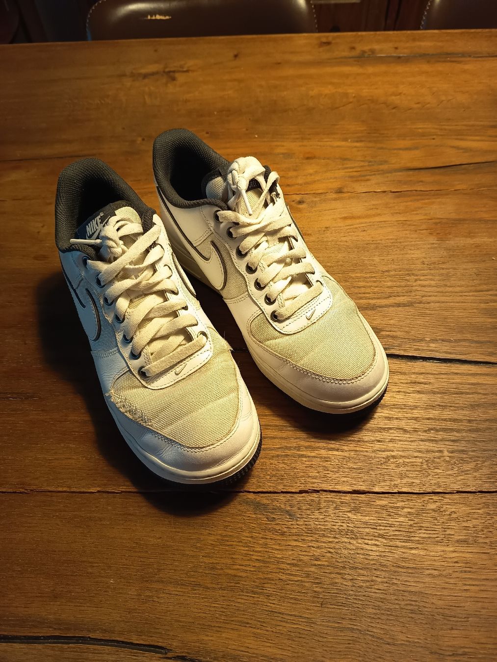 Nike Scarpe da uomo: Nike Air Force 42,5 ab 1 Sfr  – Usato da Belp venduto da lamadefi12