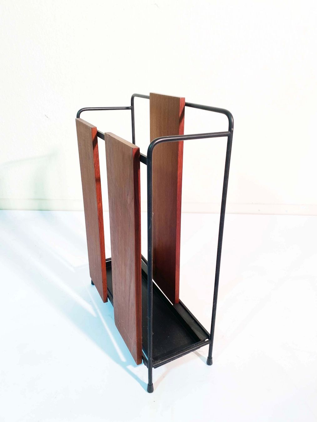Altri mobili per ufficio: Teak Schirmständer Midcentury – Usato da Beringen venduto da Kultgut 8
