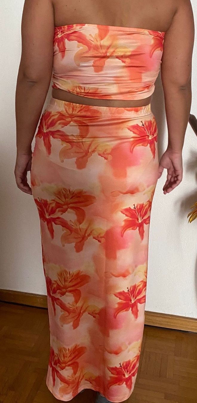 Kleiderpakete: Ensemble orange fleurie – Neu (gemäss Beschreibung) aus Montreux von iizaa811 1