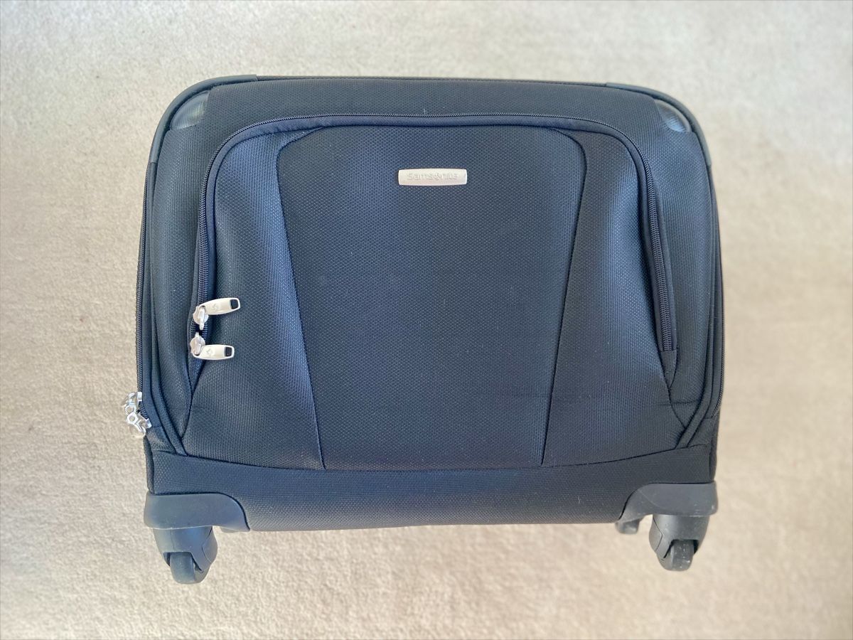 Samsonite Valigie: Samsonite suitcase black wheeled carry-on good condition – Usato da Zollikon venduto da yar_2d52 1