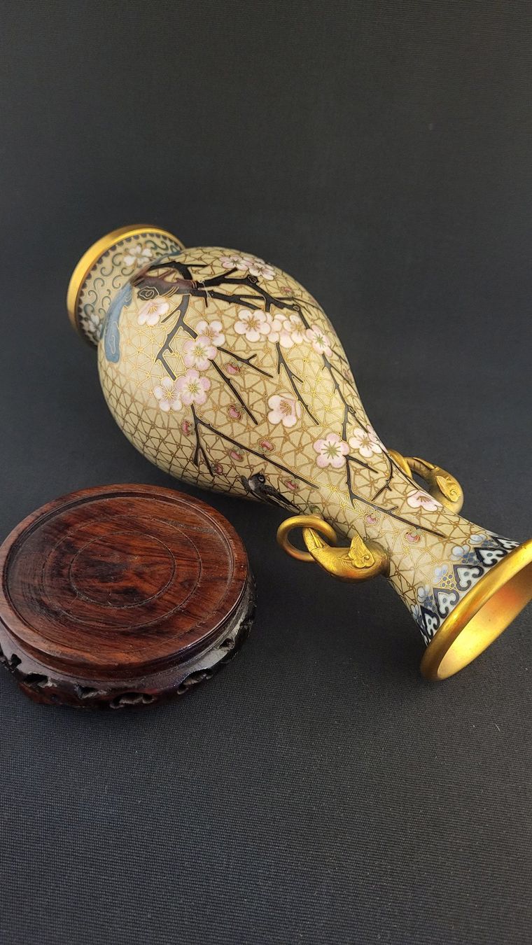 Vasen & Gefässe: Cloisonné Vase mit Elefanten-Köpfen – Gebraucht aus Basel von spinne02 7