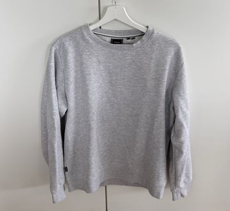 Superdry sweater L