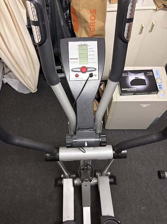 Vélos d'appartement: Kettler Crosstrainer Cardio – D'occasion à Felben-Wellhausen par franka58
