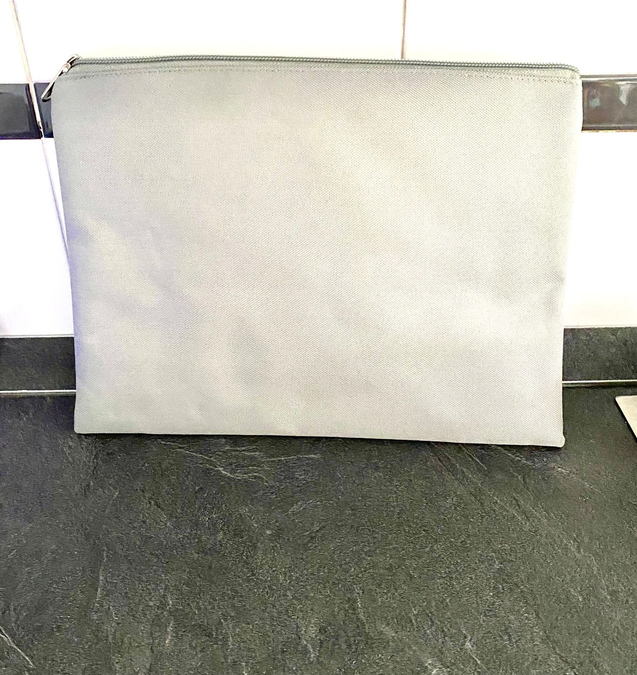 Covers & Borse: Gewahrsam - Tablet-Hülle – Nuovo e nell'imballaggio originale da Lugano venduto da dir_5287