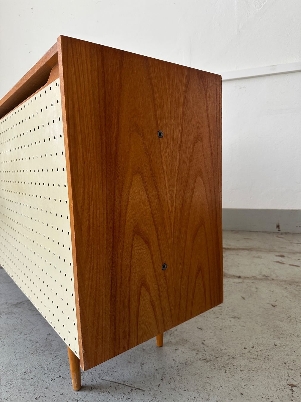 Cassettiere: Vintage Sideboard / Wäschetruhe – Usato da Zürich venduto da frauflufelberg 4