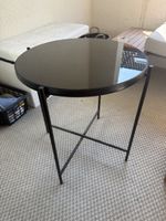 Rundt beistellbord sort glass metall god stand