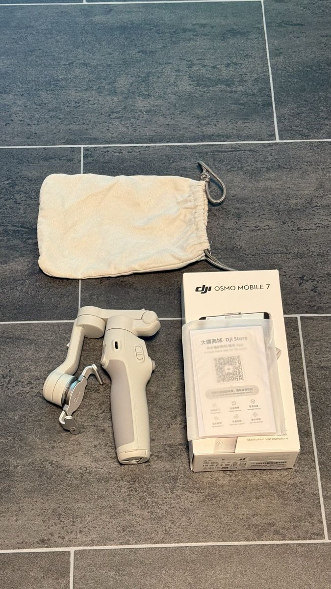 DJI Halterungen: DJI Osmo Mobile 7 – Neu (gemäss Beschreibung) aus Zofingen von mps.simon