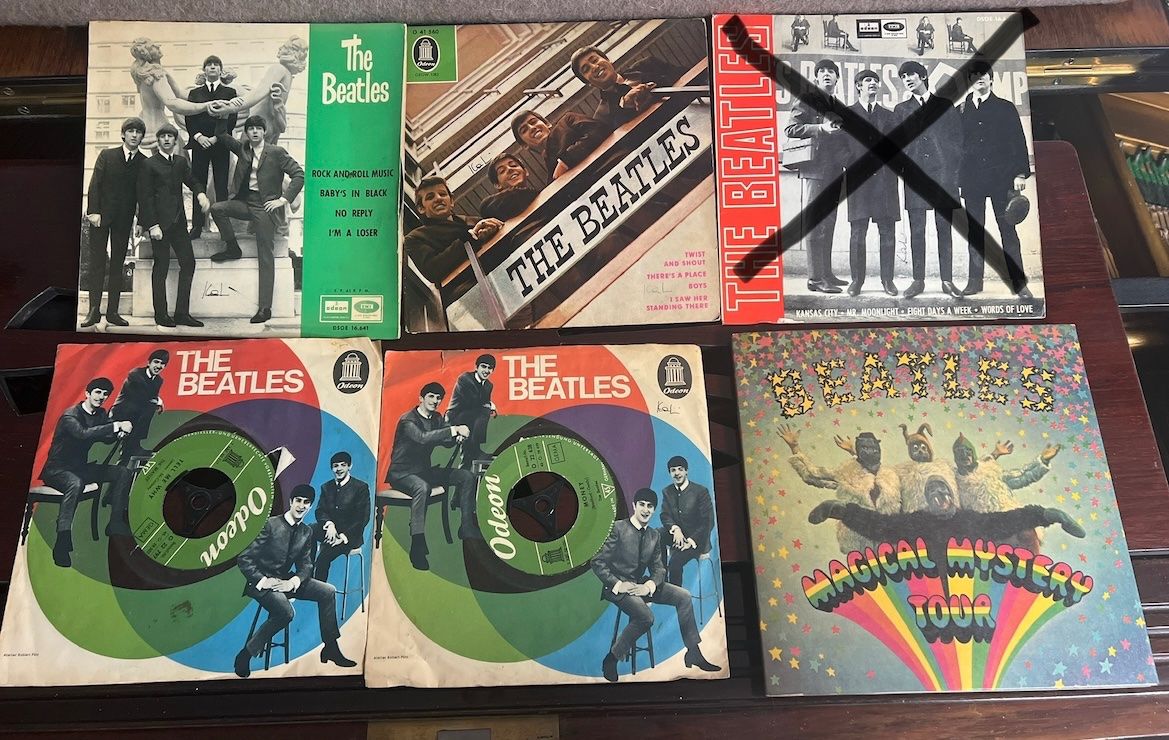 Dischi in vinile: Beatles LP 45 giri vinile – Usato da Soazza venduto da RM-77