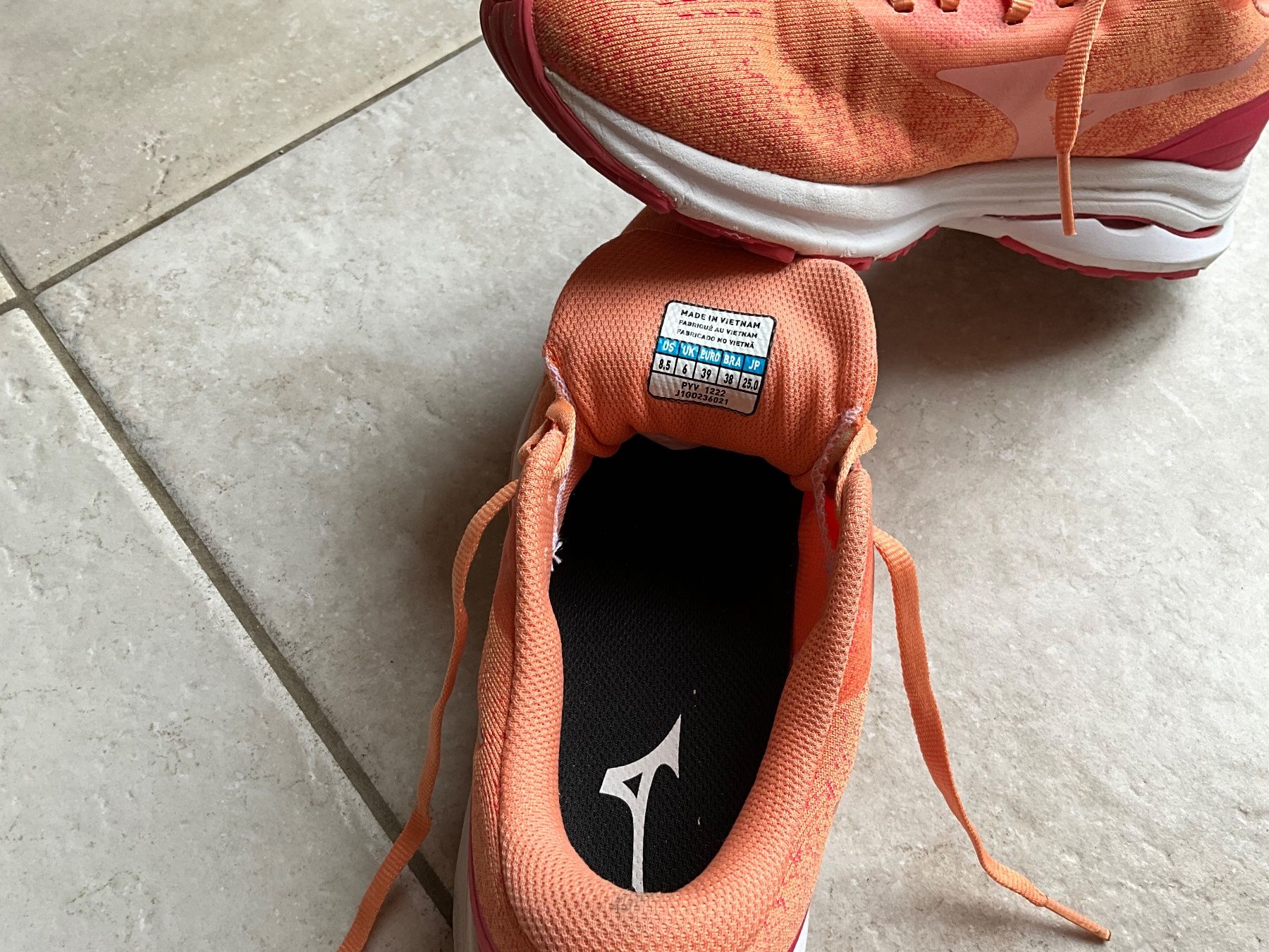 Scarpe da donna: Baskets Mizuno – Usato da Meinier venduto da Izabelaanna 3