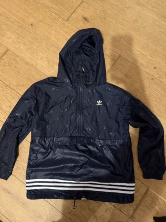 Adidas Jacke dunkelblau mit Muster Grösse 38