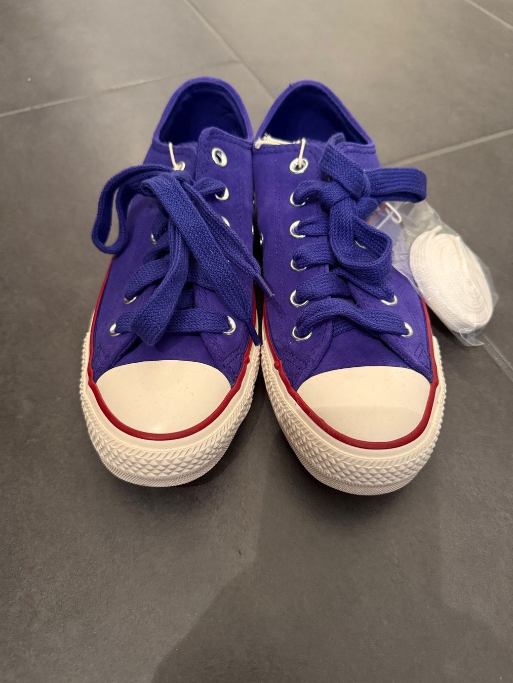 Converse Scarpe da donna: Converse All Star blau-violett, Grösse 39 – Nuovo (secondo la descrizione) da Wittinsburg venduto da redrose296 1
