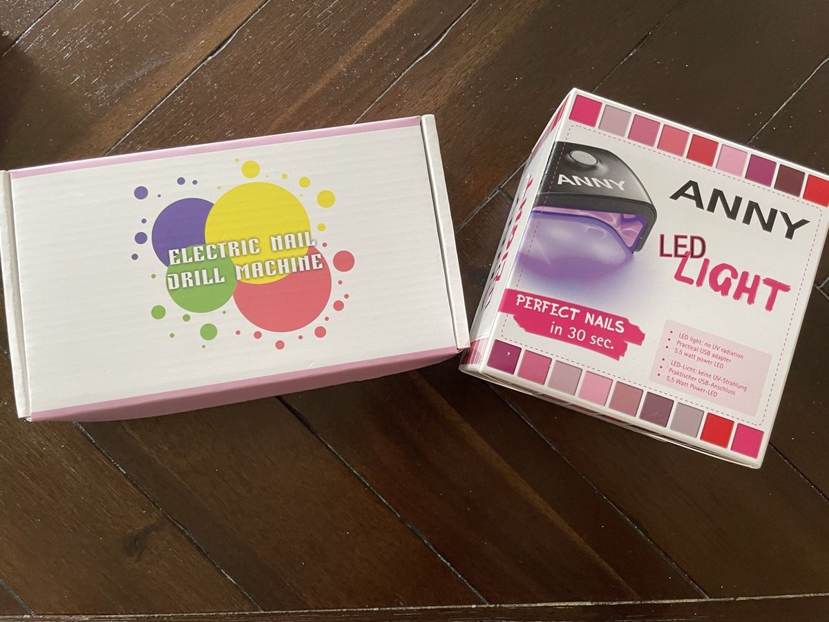 Smalto per unghie: Nail Drill Set + ANNY LED Light - Perfect Summer Nails! – Nuovo e nell'imballaggio originale da Zürich venduto da lam_85