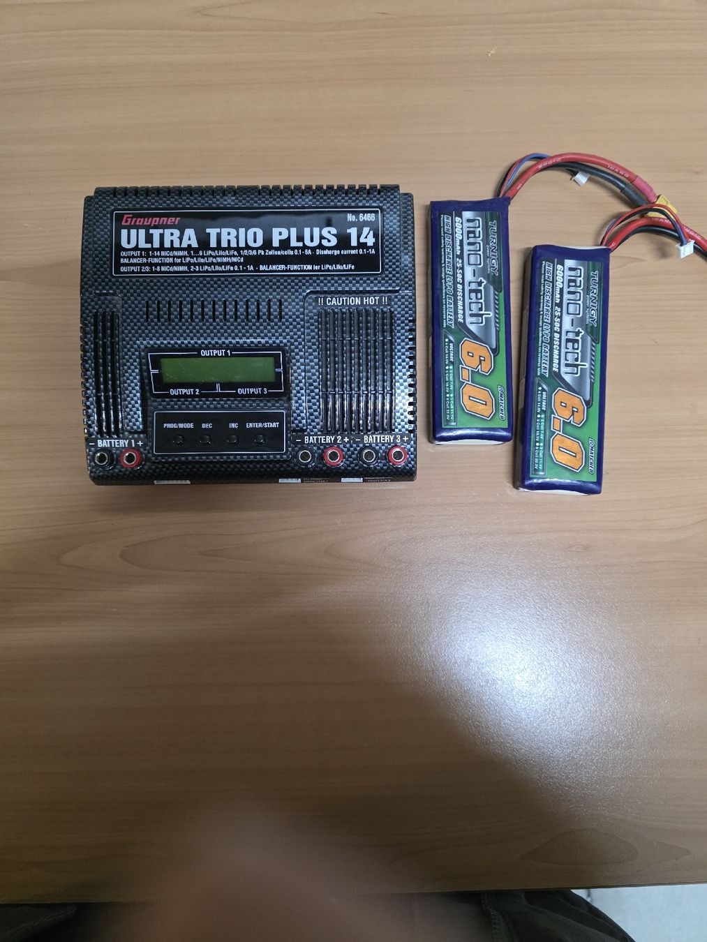 Graupner Batterie, Caricabatterie & Alimentatori: graupner ultra trio plus 14 – Usato da orselina venduto da Moucho