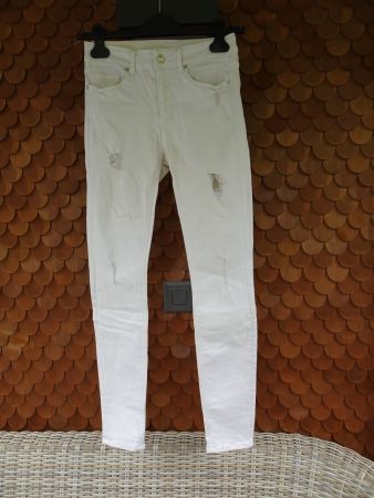 Zara Woman Löcher Jeans uni weiss Gr. XS - 240806