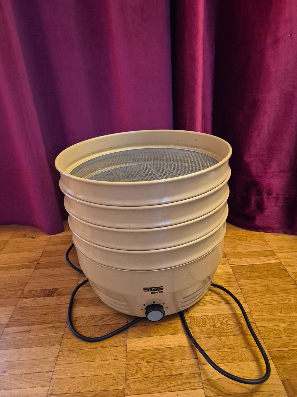 Sigg Küchengeräte: SIGG déshydrateur – Gebraucht aus Monthey von McAuthor