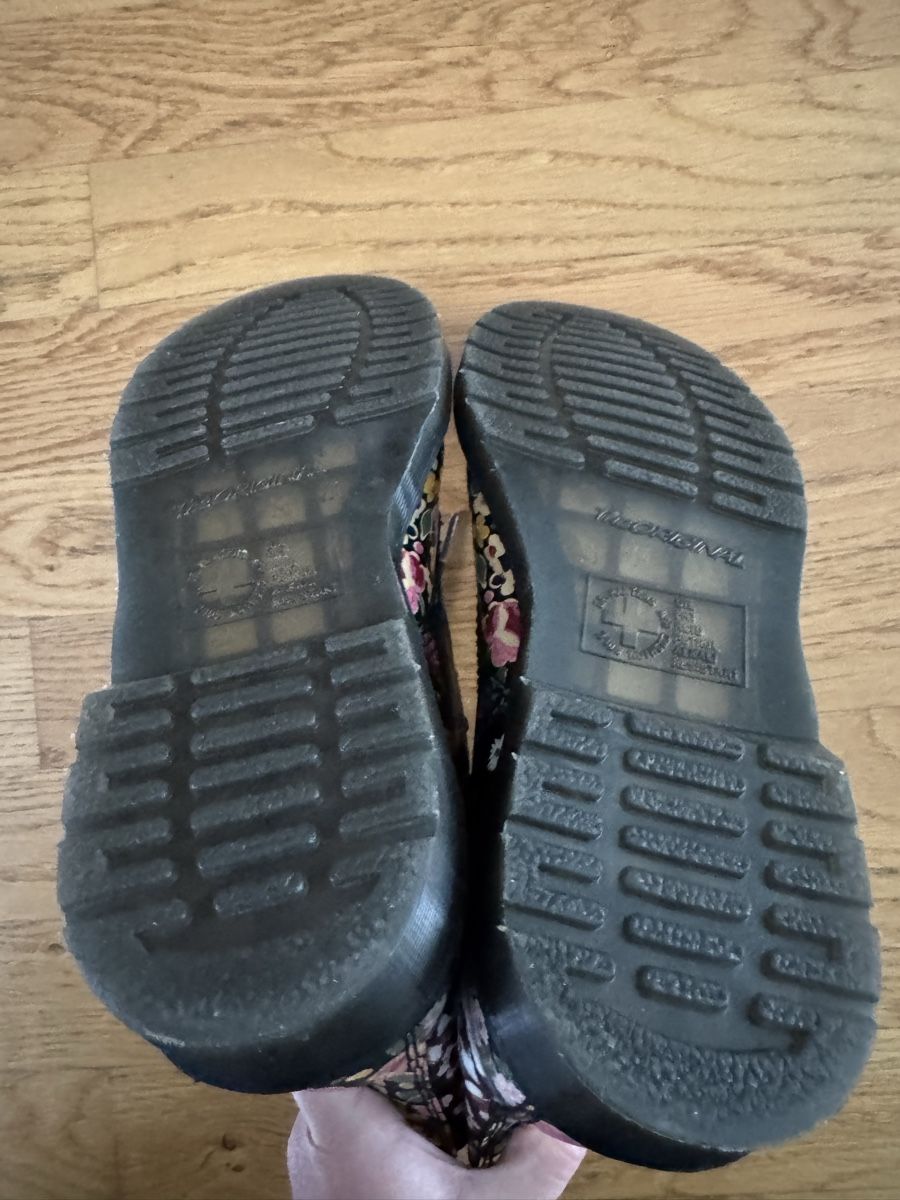 Dr. Martens Scarpe da donna: Dr. Martens Stiefel – Nuovo (secondo la descrizione) da Rüegsauschachen venduto da nai_2jfm 2