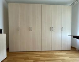 Kleiderschrank