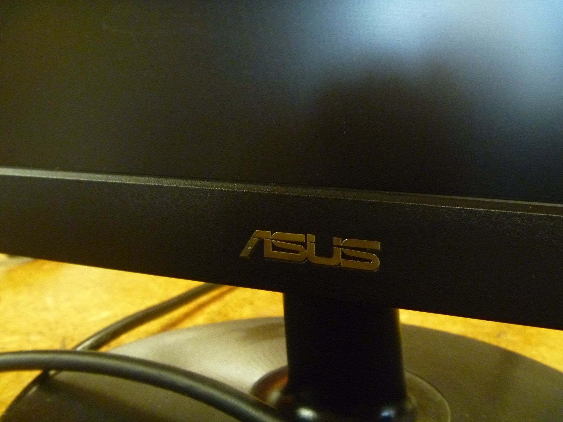 Asus Monitor: PC Monitor Asus VS 247 – Usato da Rüti ZH venduto da baumchen 1