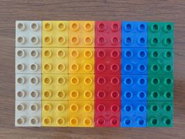 Lego Duplo (59) 24 Bausteine 2x2 Noppen