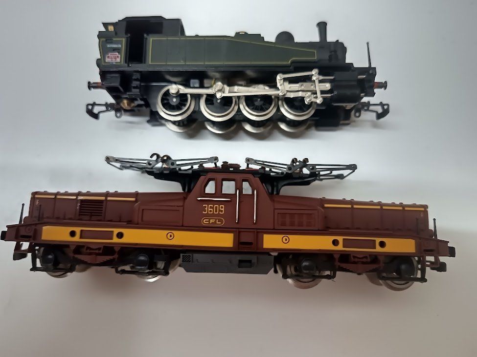 Jouef Modellini di ferrovie: JOUEF 3609/ SNCF040-TA -28 – Usato da Amlikon-Bissegg venduto da Bienenlok