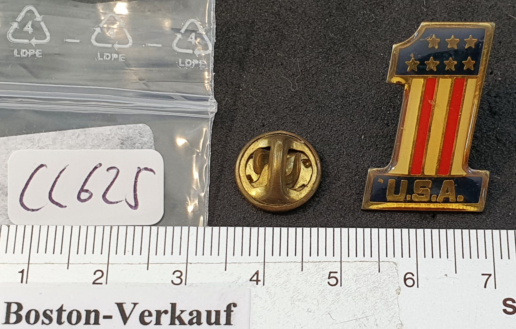 Plaquettes & Badges: CC625 - Pin USA Nr. 1 – D'occasion à Reinach BL par Boston-Verkauf 1