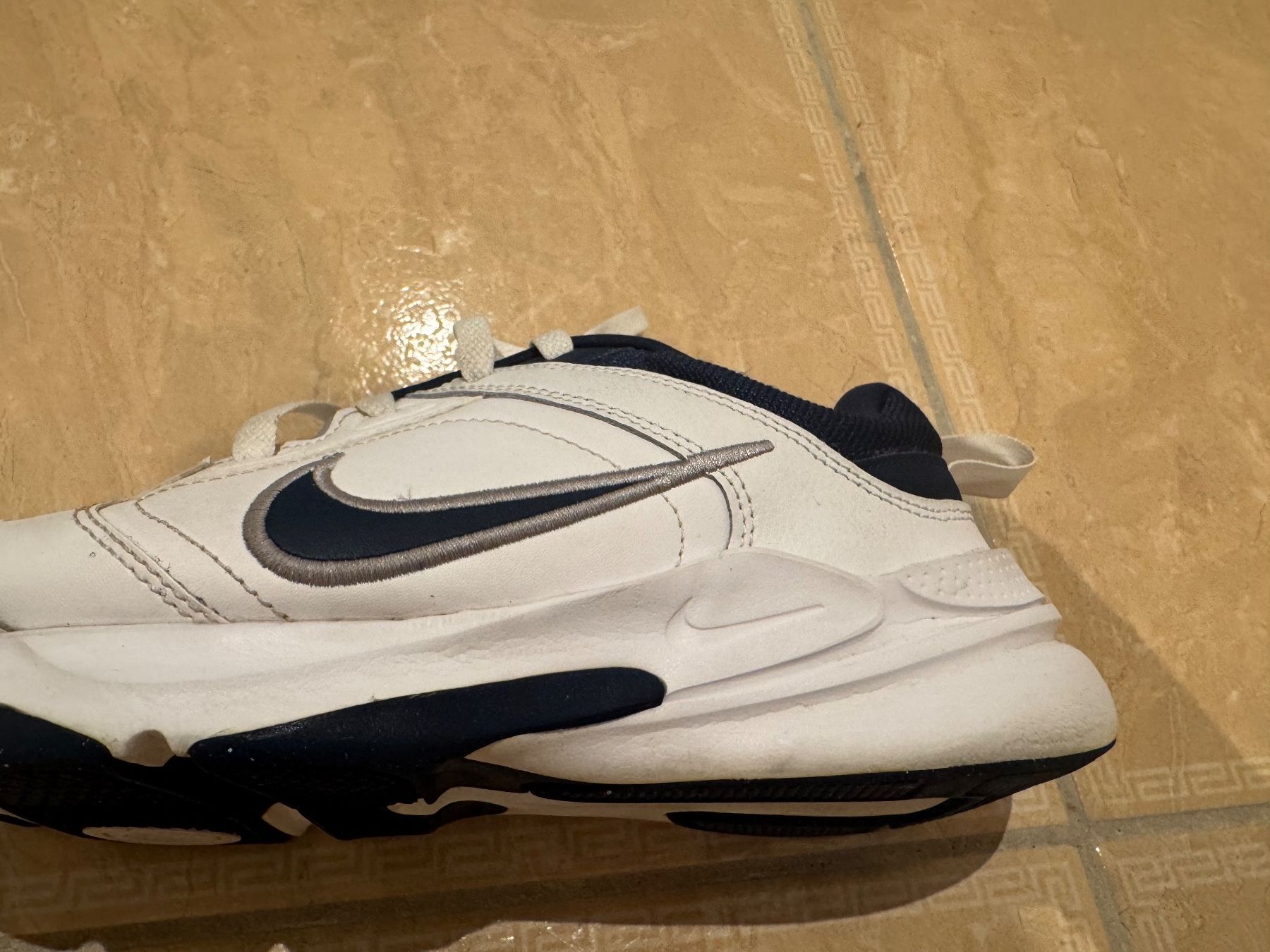 Nike Scarpe per ragazzi: Nike cooler Sneakers, 40 – Usato da Klingnau venduto da Markus14 4