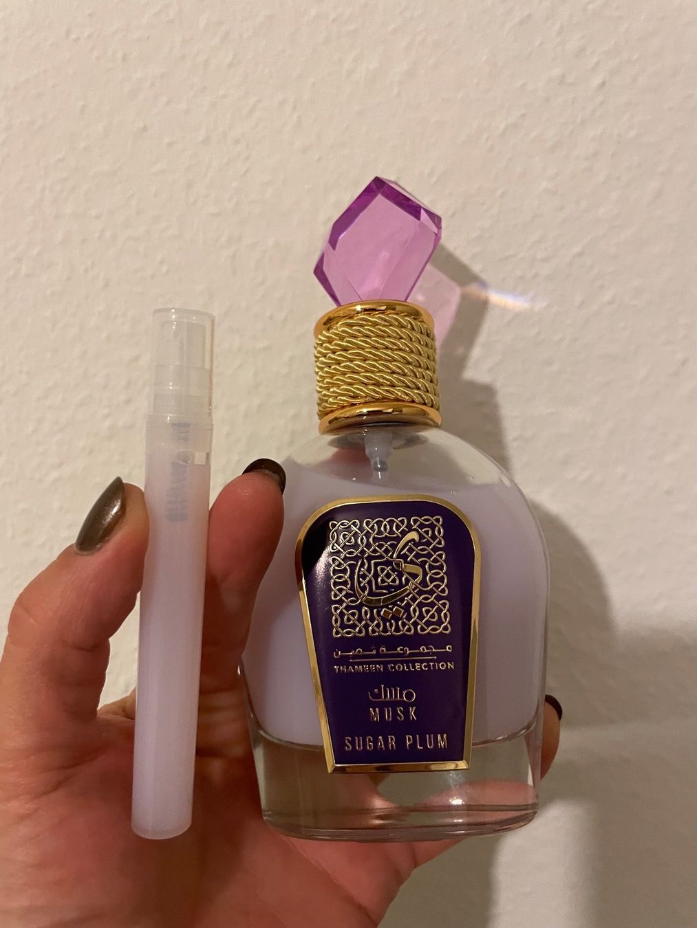 Lattafa Profumi & Eau de Toilette: Lattafa EDP Thameen Sugar Plum 5ml. ABFÜLLUNG – Usato da Zürich venduto da deruja