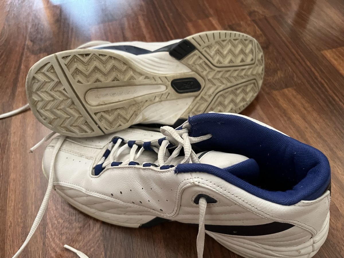 Reebok Chaussures hommes: Basketballschuh/Sneaker von Reebok – D'occasion à Hergiswil NW par andyjost 2