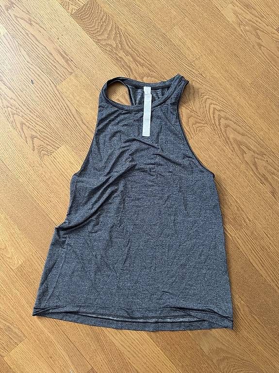Top: Lululemon Oberteil – Usato da Arlesheim venduto da ann_tnc9