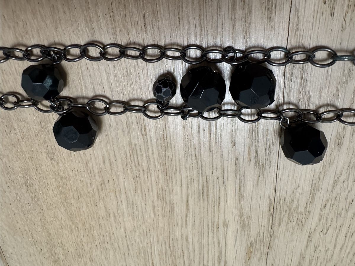 Catenine: Lange Halskette mit Kugeln schwarz – Usato da Winkel venduto da Schorley 3