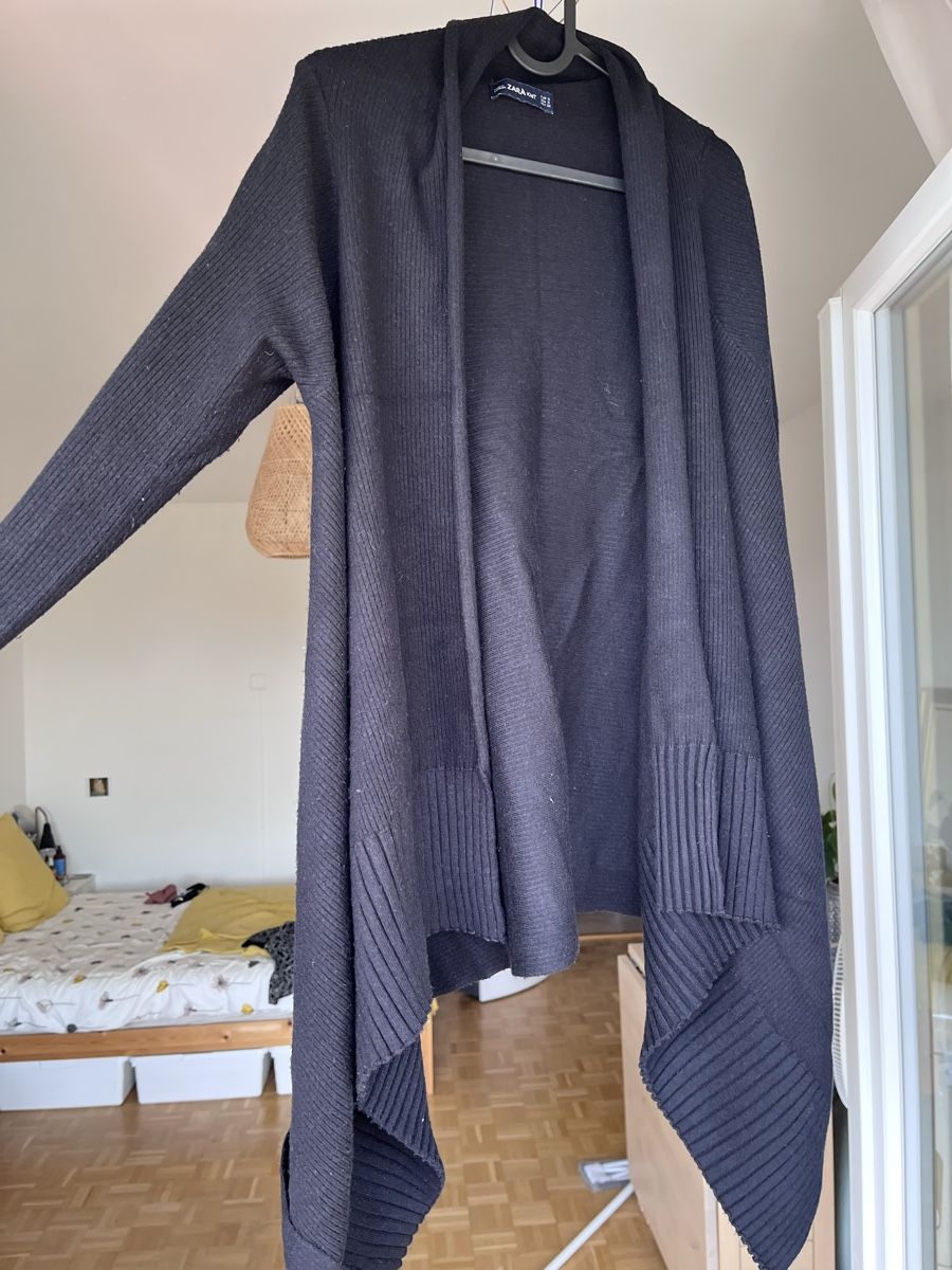 Zara Boleros: Pull boléro Zara TS – Gebraucht aus Lausanne von jen_jeon