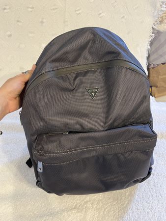 Guess Rucksack grau mit Etikett neu!