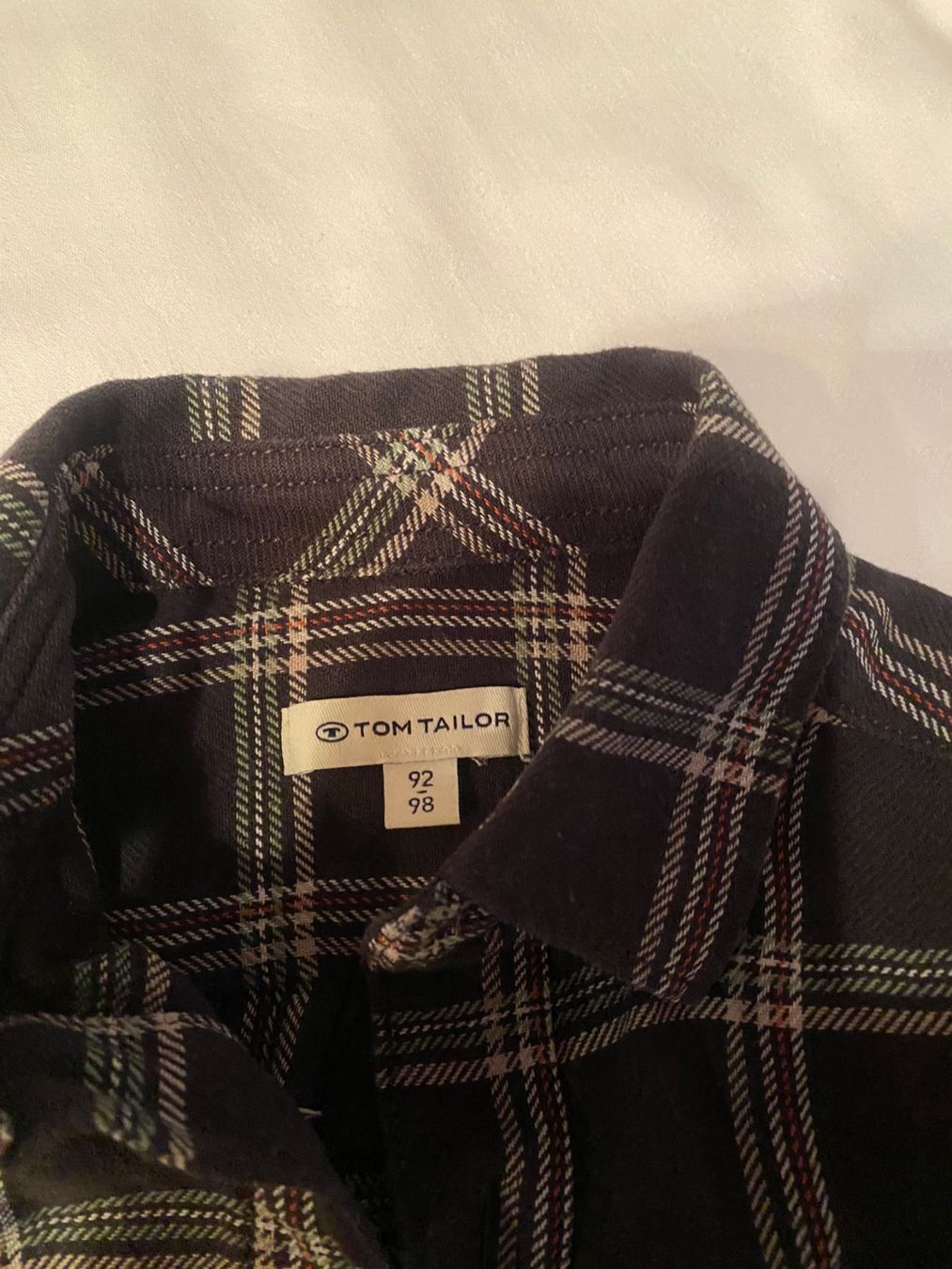 Tom Tailor Camicie, T-shirt & Polo: TomTailor langarm Knabenhemd Grösse 92/98 – Usato da Allenwinden venduto da Obalu 1