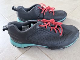 Shimano Veloschuhe SH-MT-300-W G Gr. 40
