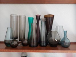 13 Vintage Vasen aus Glas