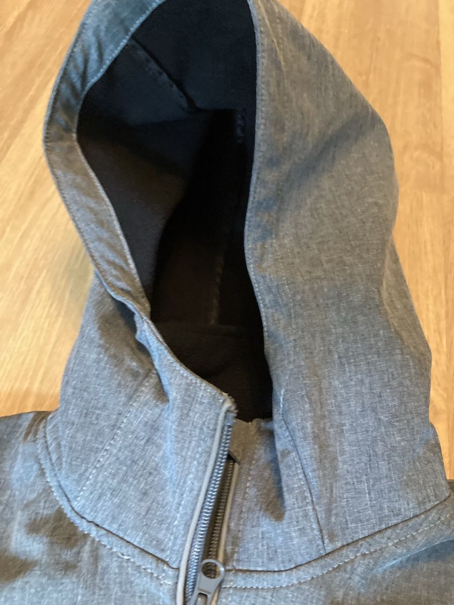 Giacche & Cappotti: Kinder Softshelljacke Gr. 116/122 – Usato da Emmenbrücke venduto da JJ_89 2
