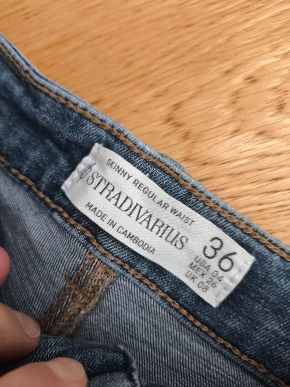 Stradivarius Jeans: Jeans donna Stradivarius  – Neu (gemäss Beschreibung) aus Pregassona von tec_gdd7 2