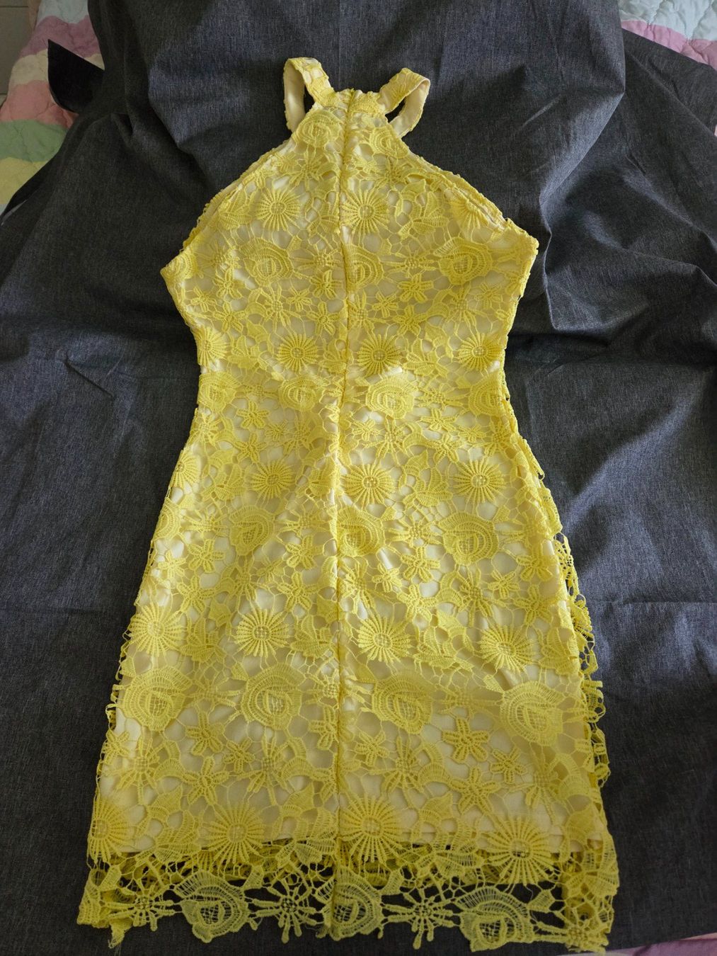 Vestiti: Wunderschönes Neckholder-Spitzenkleid – Nuovo (secondo la descrizione) da Abtwil AG venduto da MaVo.0710 2