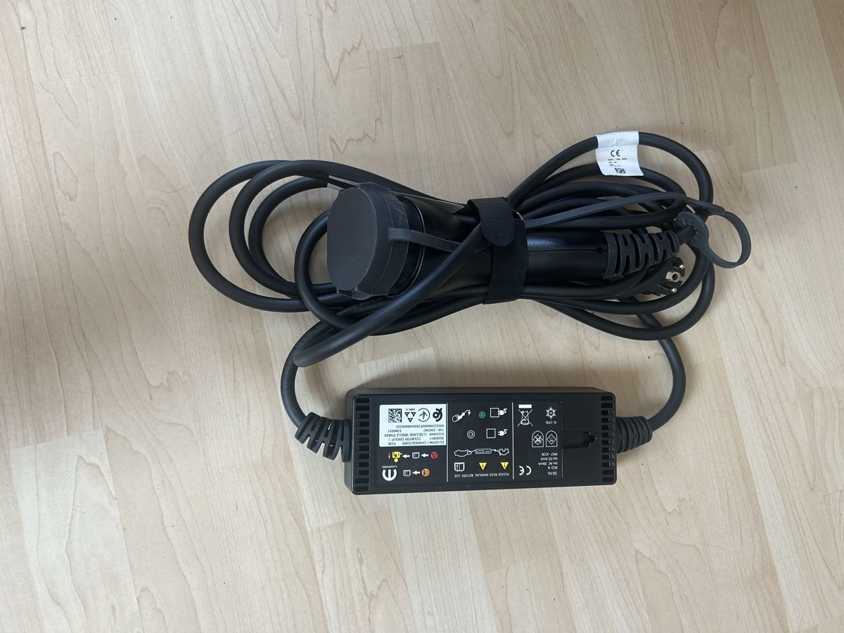 Kabel: Ladekabel Elektroauto Ladeleitung Fiat 500 Neu – Gebraucht aus Allschwil von utzpete