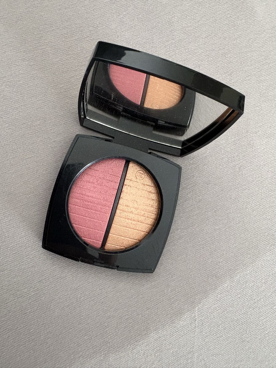 Chanel Make-up: blush & hilighter combo Chanel – Gebraucht aus Lausanne von ary_t6x7