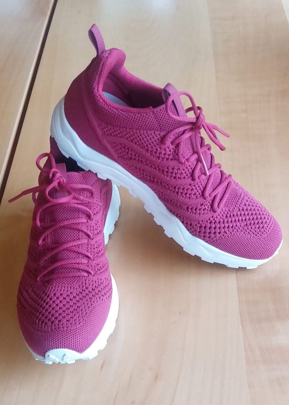 Scarpa Scarpe da donna: La Scarpa shoes – Nuovo (secondo la descrizione) da La Punt Chamues - ch venduto da _lau_ 1