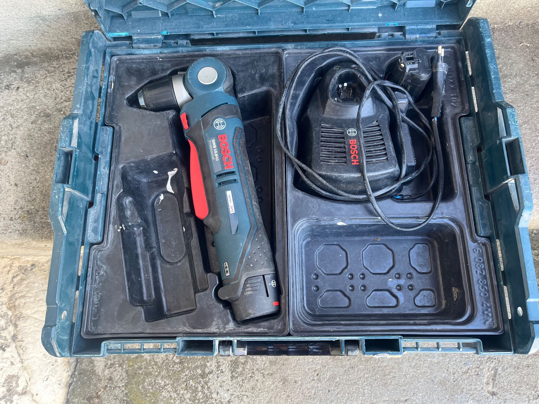 Bosch Trapani: Bosch Akku Winkelbohrmaschine – Usato da Giswil venduto da adria04