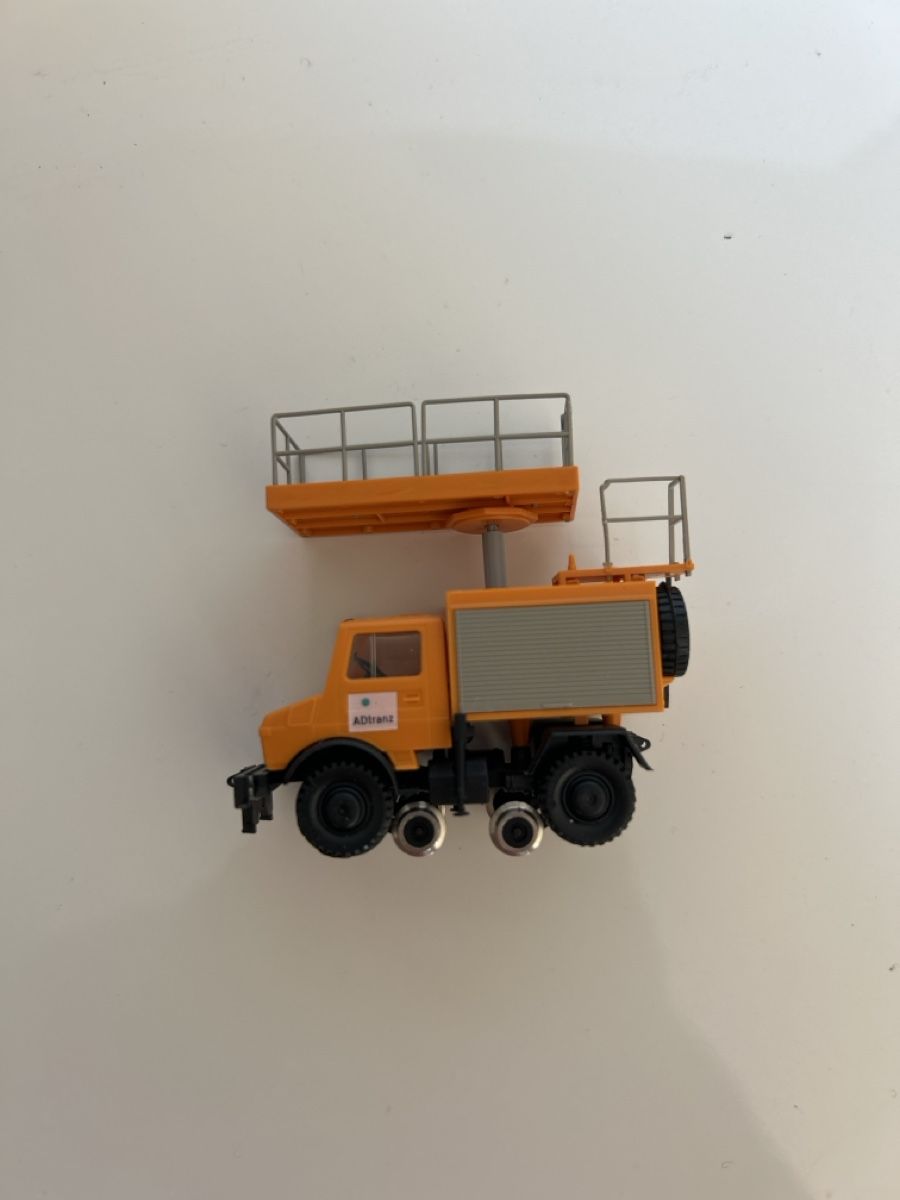Voitures modèles: Model réduit rail/route 1:87/HO – D'occasion à Veytaux par ccristina
